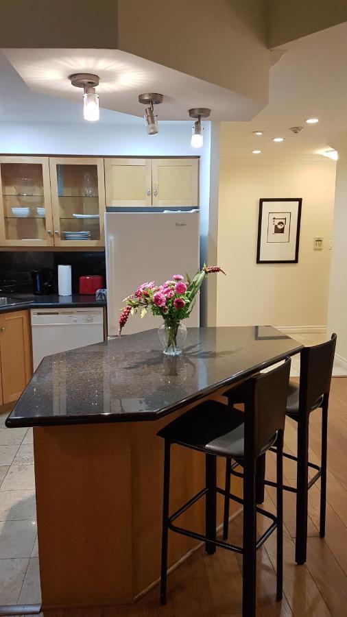 Toronto Luxury Accommodations - Qwest Exteriör bild