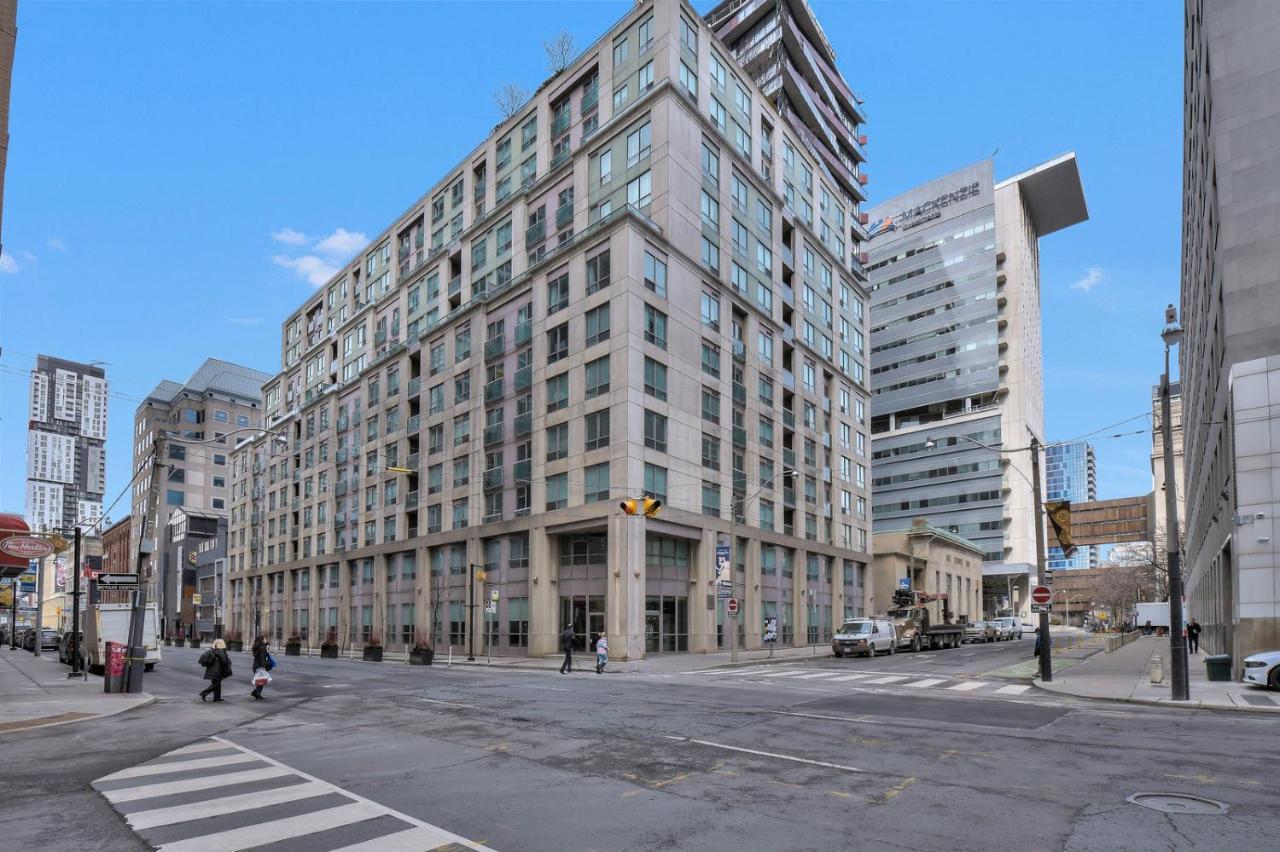 Toronto Luxury Accommodations - Qwest Exteriör bild